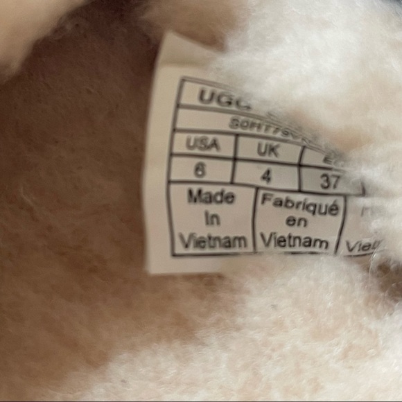 UGG Dakota Woman Slippers Size 6 - Picture 7 of 8